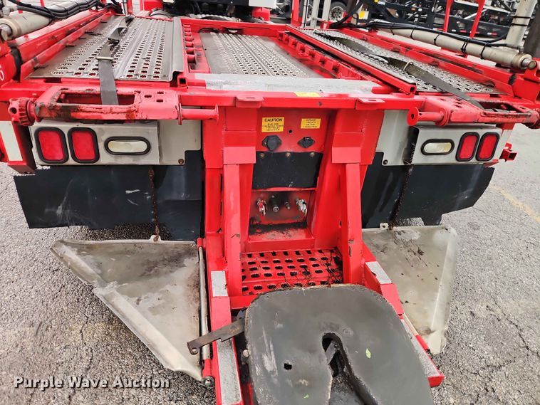 image for item EO7376 2004 Freightliner Columbia car carrier truck