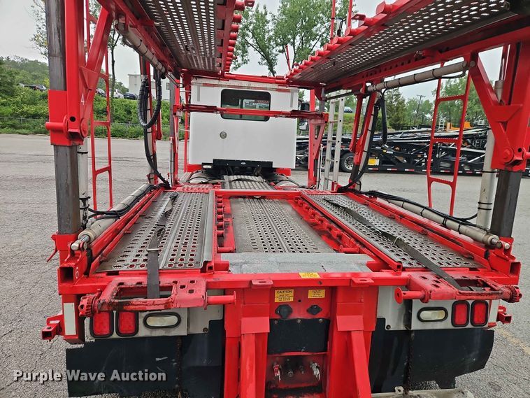 image for item EO7376 2004 Freightliner Columbia car carrier truck