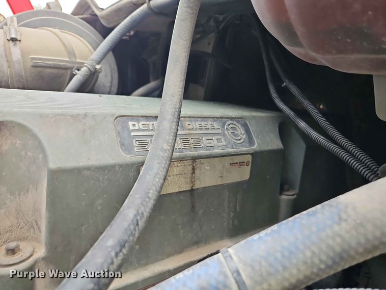 image for item EO7376 2004 Freightliner Columbia car carrier truck