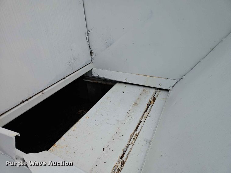 image for item EO8507 2013 Crane Carrier Low Entry refuse truck