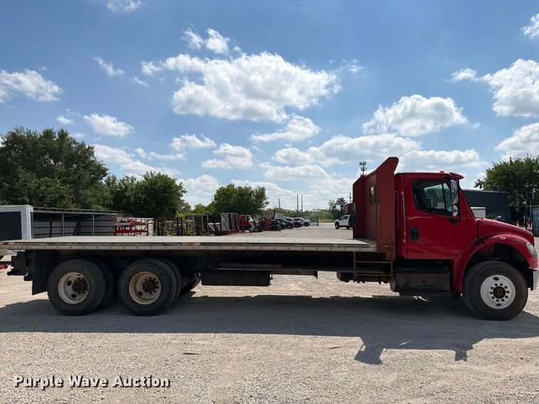 image for item EO8612 2018 Freightliner Business Class M2 flatbed truck