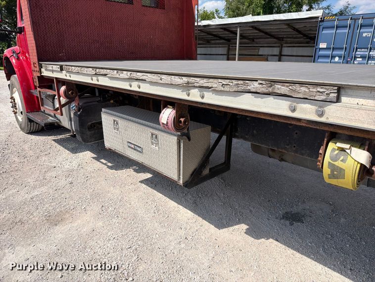 image for item EO8612 2018 Freightliner Business Class M2 flatbed truck