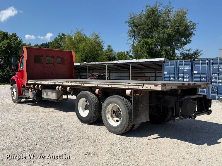 image for item EO8613 2017 Freightliner Business Class M2 flatbed truck