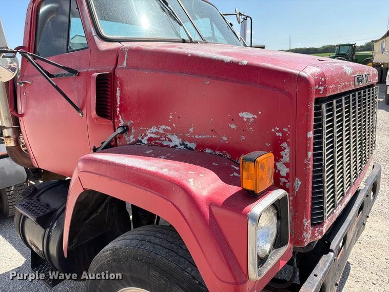 image for item EO8641 1984 GMC Brigadier semi truck