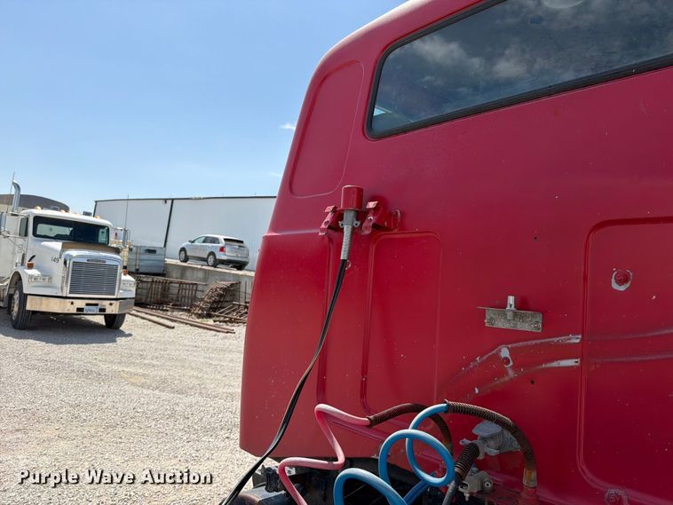 image for item EO8641 1984 GMC Brigadier semi truck