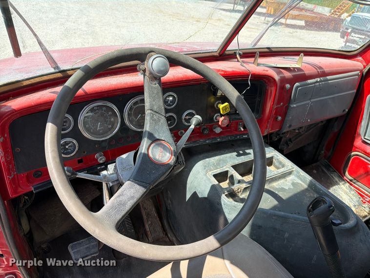 image for item EO8641 1984 GMC Brigadier semi truck