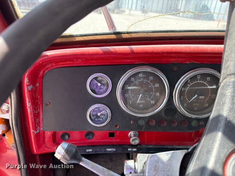 image for item EO8641 1984 GMC Brigadier semi truck