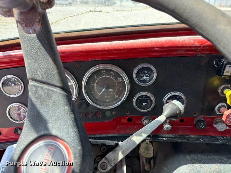image for item EO8641 1984 GMC Brigadier semi truck