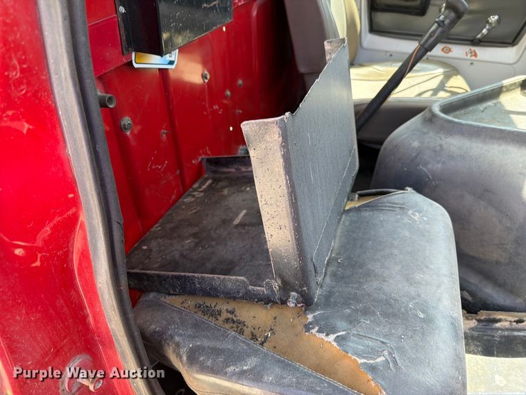 image for item EO8641 1984 GMC Brigadier semi truck
