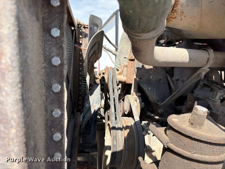 image for item EO8641 1984 GMC Brigadier semi truck