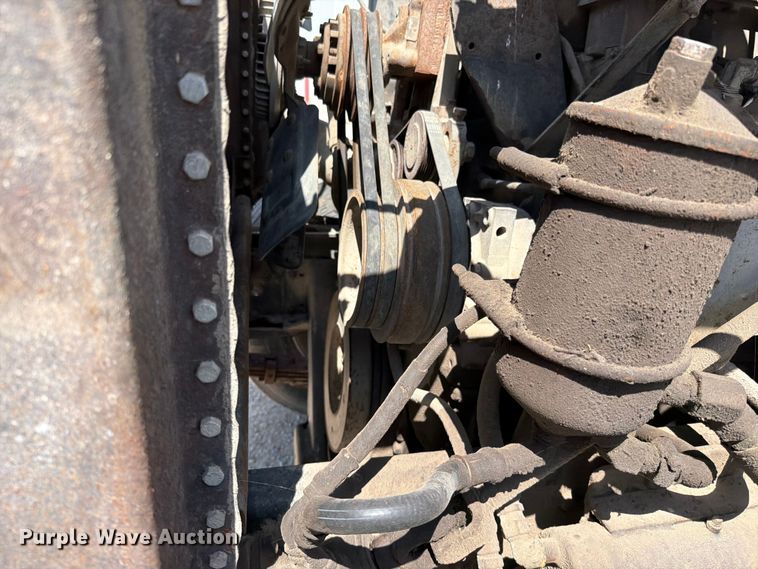 image for item EO8641 1984 GMC Brigadier semi truck