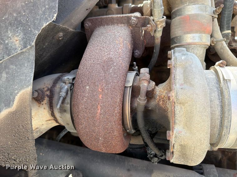 image for item EO8641 1984 GMC Brigadier semi truck