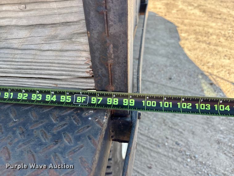 image for item ER3148 1986 International 1945 flatbed truck