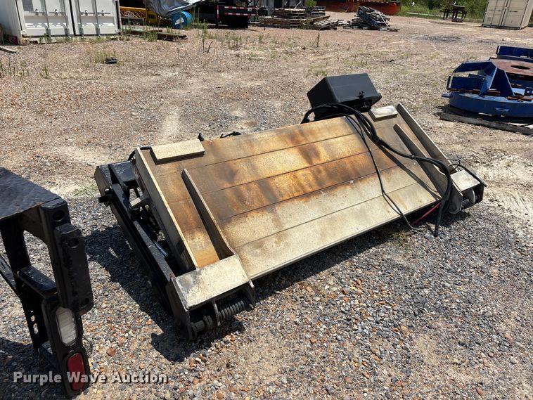 image for item ER3152 Maxon Lift Gate