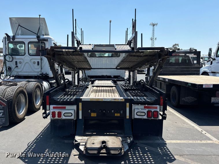 image for item ER7586 2018 Freightliner 114SD car carrier truck