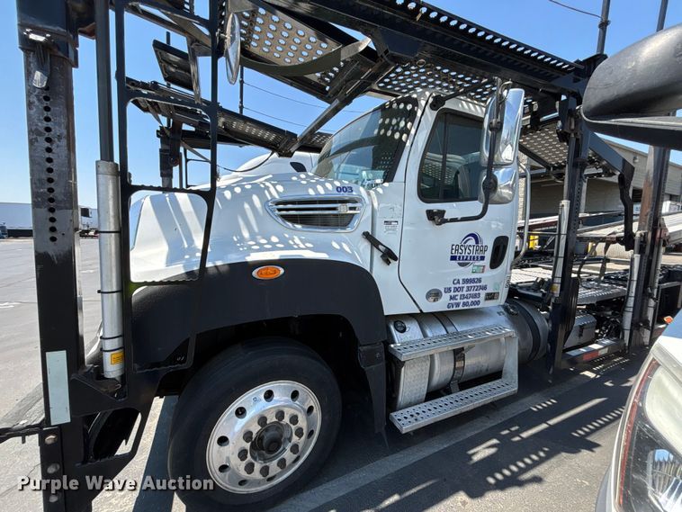 image for item ER7586 2018 Freightliner 114SD car carrier truck