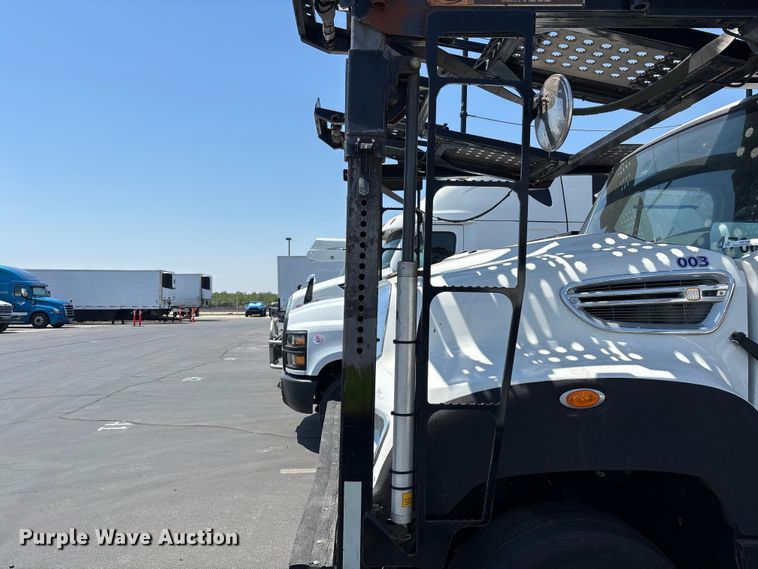 image for item ER7586 2018 Freightliner 114SD car carrier truck