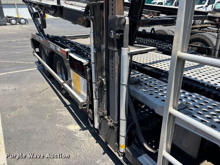 image for item ER7586 2018 Freightliner 114SD car carrier truck