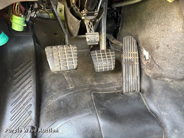 image for item ER7586 2018 Freightliner 114SD car carrier truck
