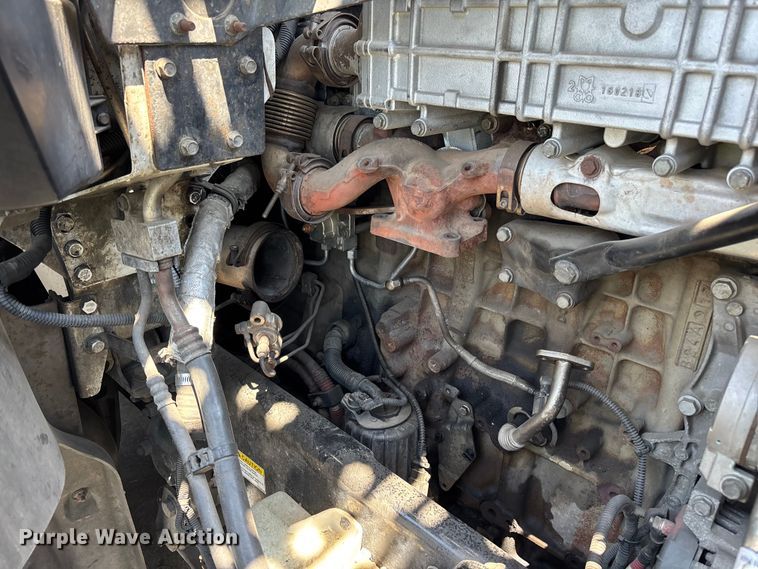 image for item ER7586 2018 Freightliner 114SD car carrier truck
