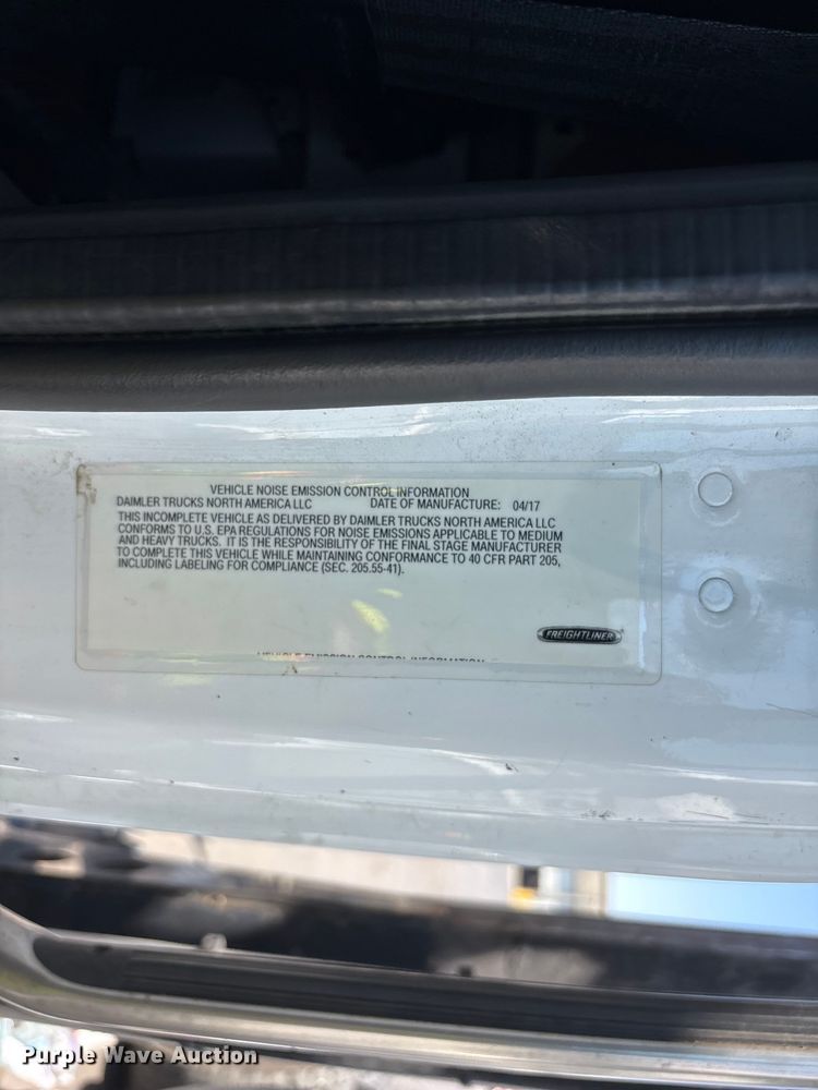 image for item ER7586 2018 Freightliner 114SD car carrier truck