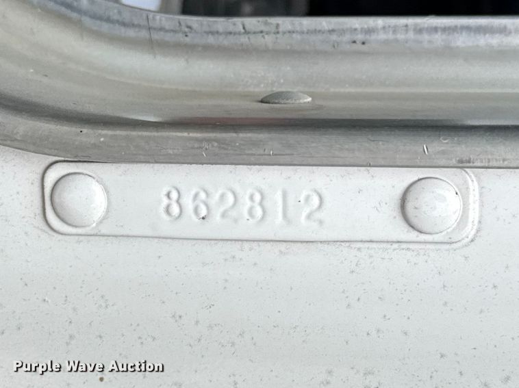 image for item ES5960 2000 Kenworth T800B semi truck