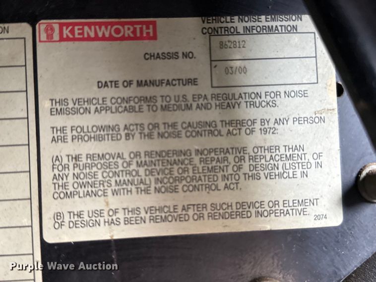 image for item ES5960 2000 Kenworth T800B semi truck