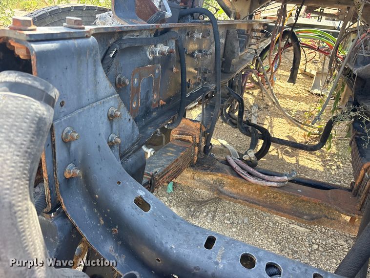 image for item ET0326 2012 Caterpillar CT660 truck cab and chassis