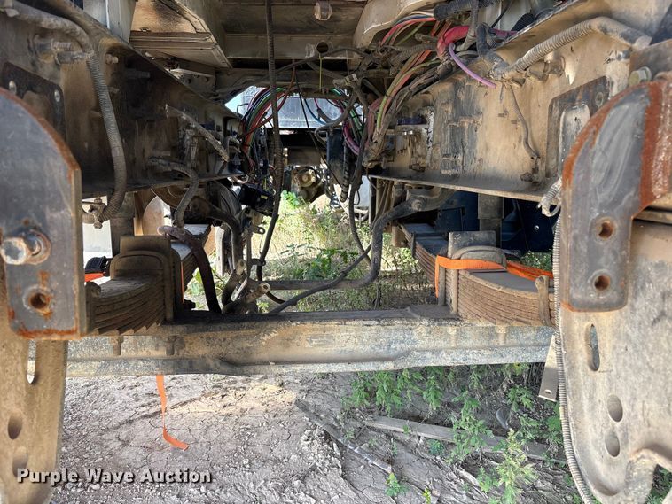 image for item ET0327 2015 Caterpillar CT660 semi truck