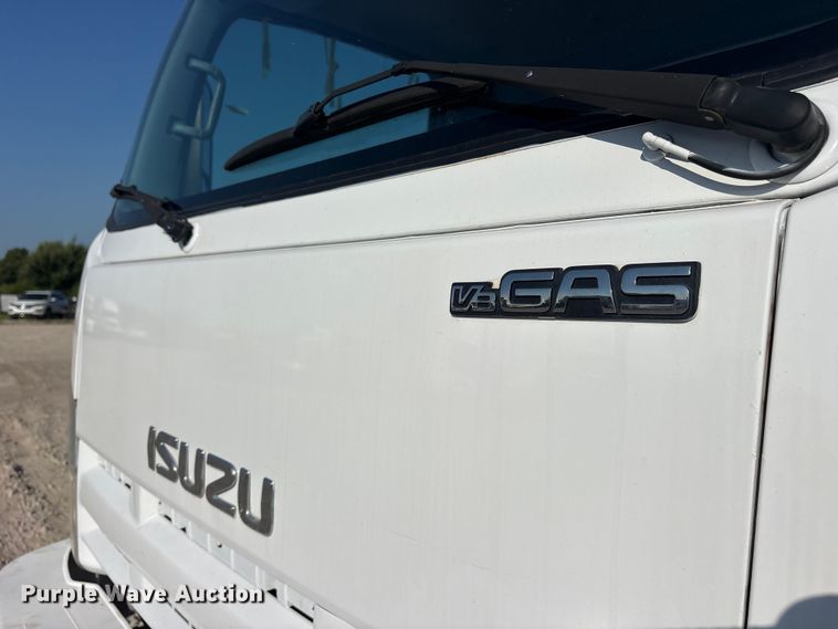 image for item ET0333 2014 Isuzu NPR roll-off container truck