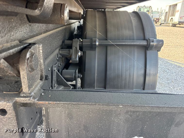 image for item ET0333 2014 Isuzu NPR roll-off container truck