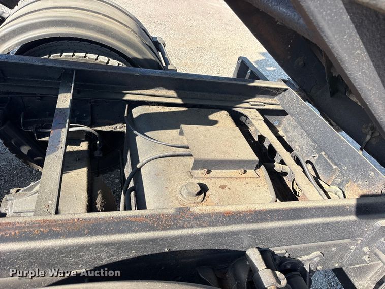 image for item ET0333 2014 Isuzu NPR roll-off container truck