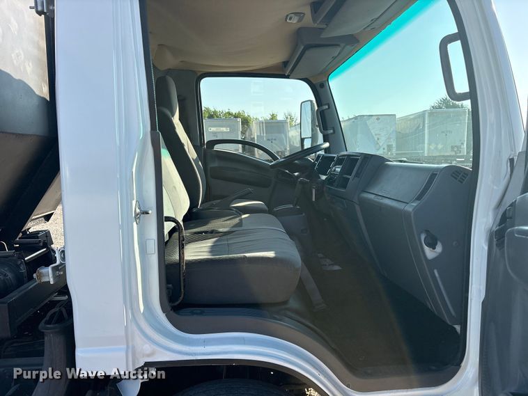 image for item ET0334 2016 Isuzu NPR roll-off container truck
