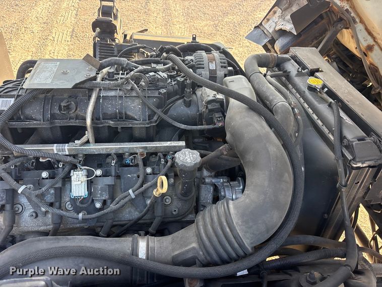 image for item ET0334 2016 Isuzu NPR roll-off container truck