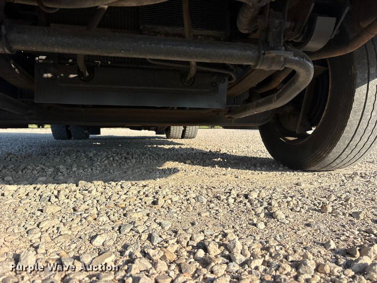 image for item ET0334 2016 Isuzu NPR roll-off container truck