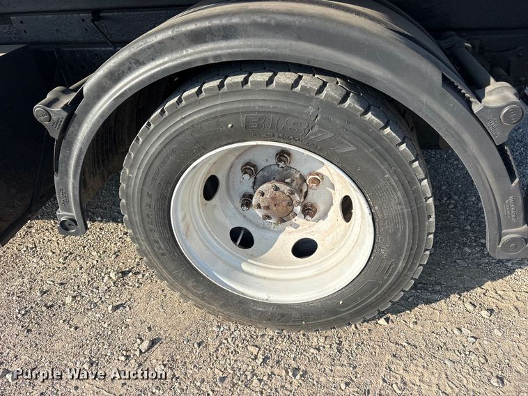 image for item ET0334 2016 Isuzu NPR roll-off container truck