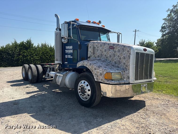 image for item ET0335 2007 Peterbilt 385 semi truck
