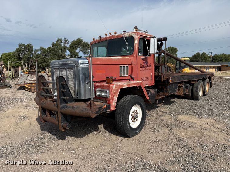 image for item EW4117 1979 International F-5070 winch truck