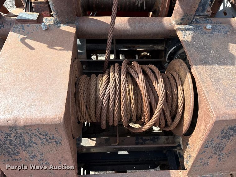 image for item EW4117 1979 International F-5070 winch truck