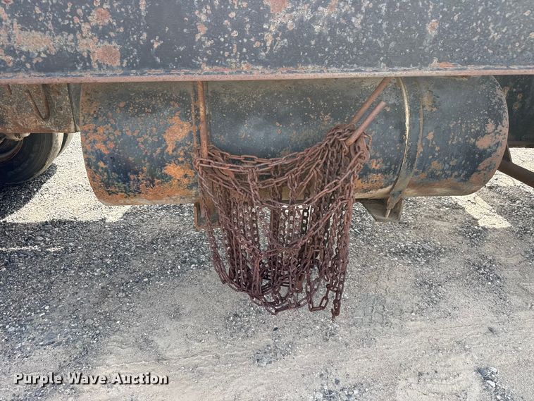 image for item EW4117 1979 International F-5070 winch truck