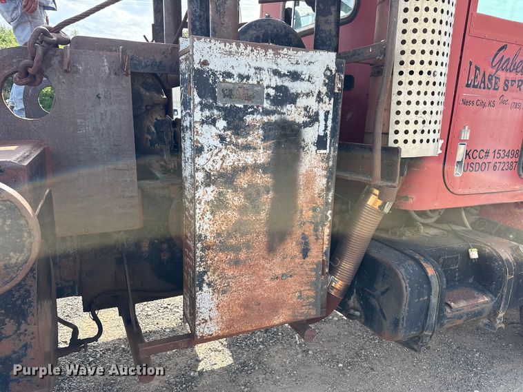 image for item EW4117 1979 International F-5070 winch truck