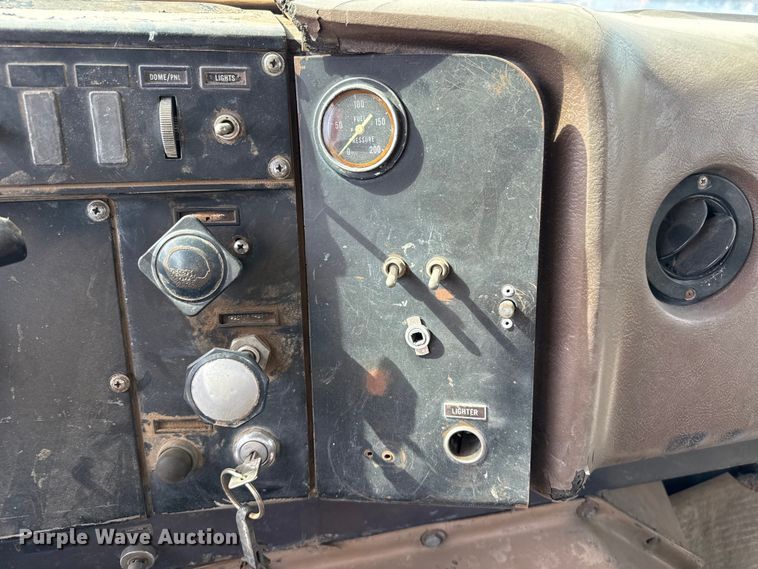 image for item EW4117 1979 International F-5070 winch truck