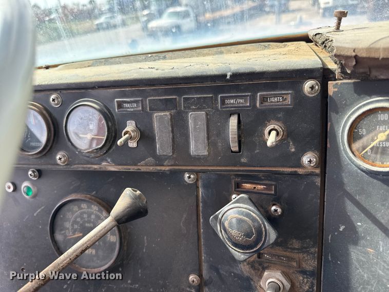 image for item EW4117 1979 International F-5070 winch truck