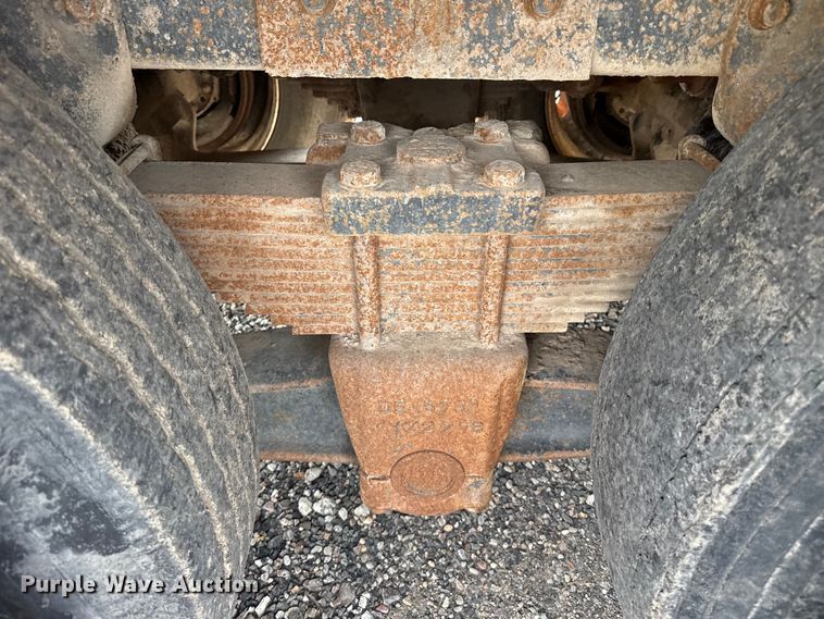 image for item EW4117 1979 International F-5070 winch truck