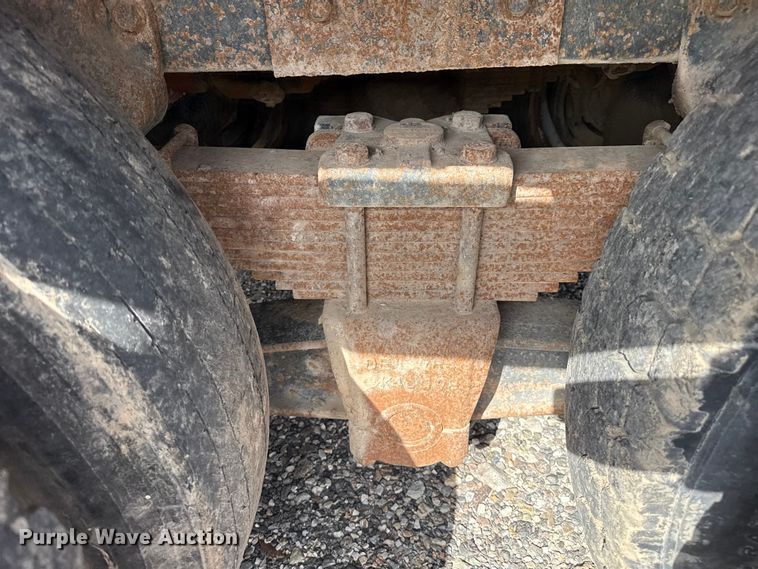 image for item EW4117 1979 International F-5070 winch truck