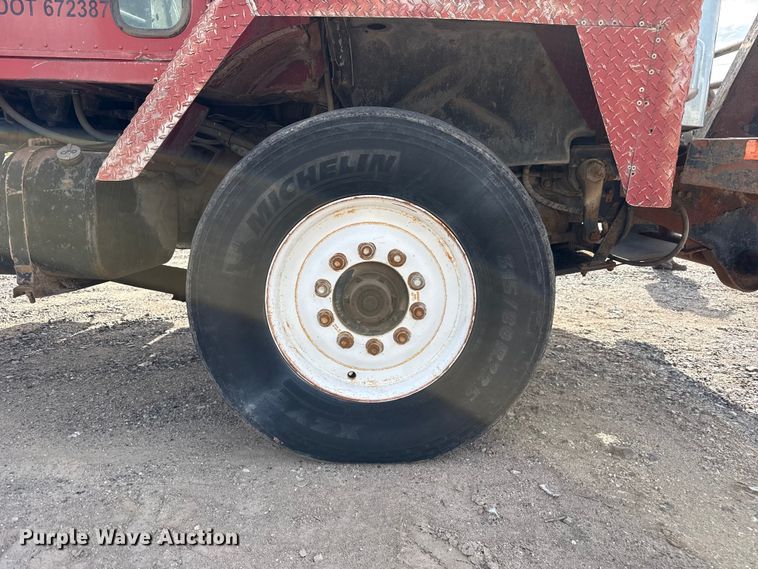 image for item EW4117 1979 International F-5070 winch truck
