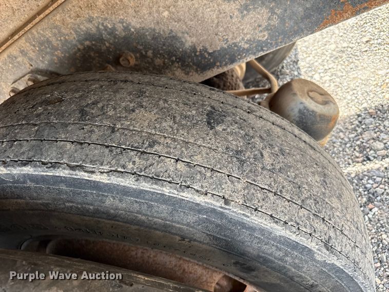 image for item EW4117 1979 International F-5070 winch truck