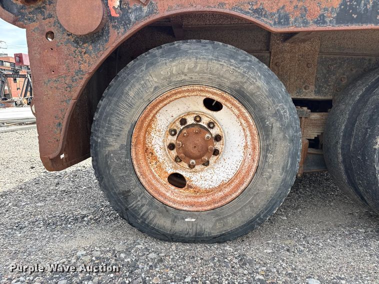 image for item EW4117 1979 International F-5070 winch truck
