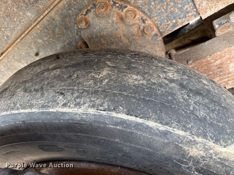 image for item EW4117 1979 International F-5070 winch truck