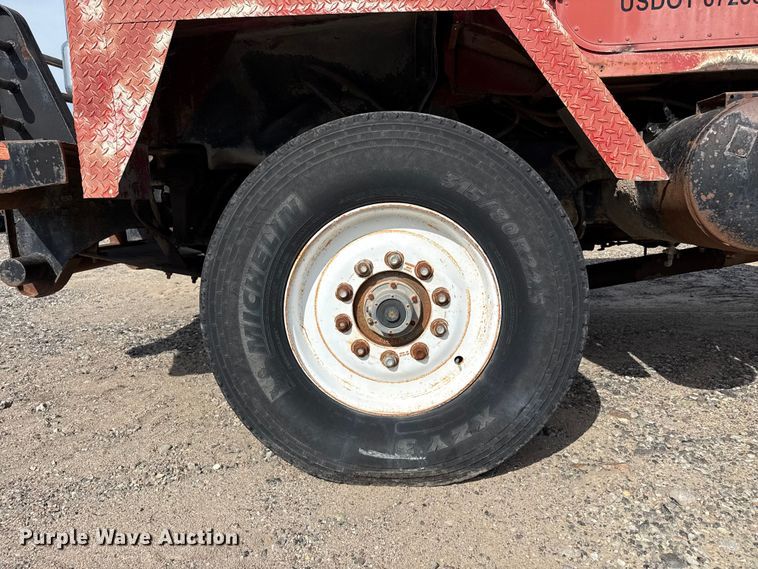 image for item EW4117 1979 International F-5070 winch truck